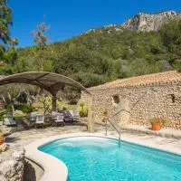 Finca Es Castell，位于比尼博纳的酒店
