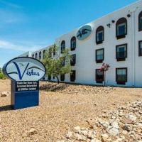 Vistas 201- Modern Sierra Vista 1bd great location，位于谢拉维斯塔Sierra Vista Municipal/Libby Army Airfield - FHU附近的酒店