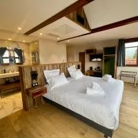 Hôtel La Garenne，位于萨维尔纳的酒店