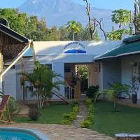 Karanga River Lodge,位于莫希的酒店