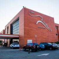 HOTEL BRISAS PARAGUANÁ，位于Punto FijoJosefa Camejo International Airport - LSP附近的酒店