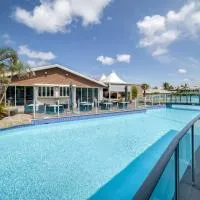 Oaks Port Stephens Pacific Blue Resort，位于萨拉曼德湾的酒店