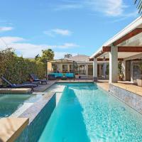 Venice Villa with pool, music studio，位于洛杉矶Santa Monica Municipal Airport - SMO附近的酒店