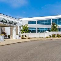 Wyndham Flint MI Grand Blanc Bishop Airport Conference Ct，位于弗林特主教国际机场 - FNT附近的酒店