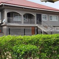 Casa Consuelo Guest House，位于塔科拉迪Takoradi - TKD附近的酒店