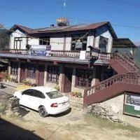 The Hotel Orchid & Restaurant，位于Kāskī的酒店