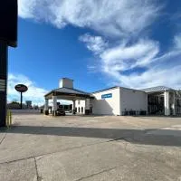 Motel 6 Denham Springs, LA,位于德纳姆斯普林斯的酒店