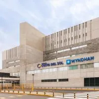 Wyndham Costa del Sol Lima Airport，位于利马豪尔赫·查韦斯国际机场 - LIM附近的酒店