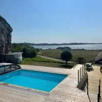 Ocean view Villa Säby Tjörn，位于Säby的酒店