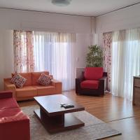 Spacious flat ideal for families，位于雅典查兰德利的酒店