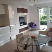 Apartamento con jardín，位于巴罗德亚尼斯的酒店