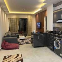 Stylish 2-Bedroom Apartment in Celia Compound, New Administrative Capital，位于Madīnat al AmalCapital International Airport - CCE附近的酒店