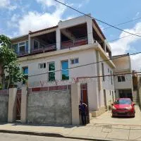 Lovely Guest House in Luanda，位于罗安达夸德罗安达国际机场 - LAD附近的酒店