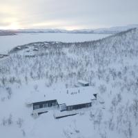 Sunrise View Lapland, Sky View Bedroom & Hot Tub，位于基尔匹斯扎我维的酒店