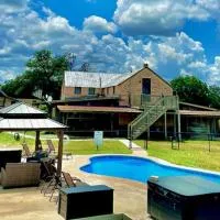 Country Inn Cottages，位于弗雷德里克斯堡的酒店