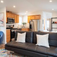 Modern 2-Bedroom Eucalyptus House，位于圣路易斯-奥比斯保San Luis Obispo County Regional Airport - SBP附近的酒店