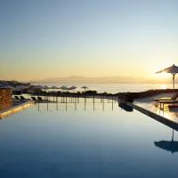 Summer Senses Luxury Resort，位于洛加拉斯的酒店