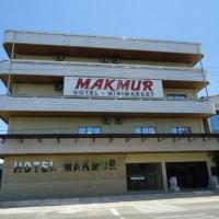 Hotel Makmur，位于KaranganyarTanjung Harapan Airport - TJS附近的酒店