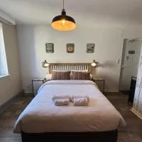 Hôtel-Restaurant Le Hauteville,位于欧特维尔-隆普内斯的酒店