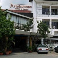 Aristohouse Hotels & Casino，位于Umueme的酒店