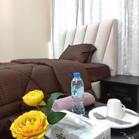 MBZ - Comfortable Room in Unique Flat，位于阿布扎比阿尔达夫来机场 - DHF附近的酒店
