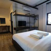 ZK Hotel Chiangmai，位于清迈Nong Pa Khrang的酒店