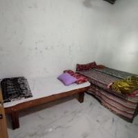 Karthik home stay，位于亨比Jindal Vijaynagar Airport - VDY附近的酒店