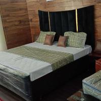 Homewood Suites And Guest House，位于贾姆穆贾姆机场 - IXJ附近的酒店