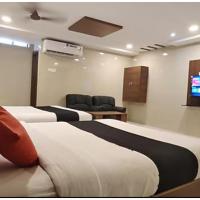 Hotel Grand Inn, Warangal，位于瓦朗加尔瓦朗加尔机场 - WGC附近的酒店