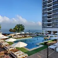 The Seasons Hotel -Studio & Suite，位于内坦亚的酒店