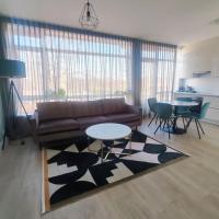 K50163 Modern apartment near the center and free parking，位于埃因霍温Gestel的酒店