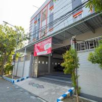 RedDoorz near Universitas Wijaya Kusuma Surabaya 2，位于泗水Dukuh Pakis的酒店