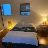 Chambre privé proche gare V électrique，位于Montauban-de-Bretagne的酒店