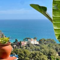 LA CASA BLUE , Mediterranean Boutique-Villa in Santa Cristina Beach，位于布拉内斯的酒店