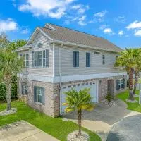 Spacious 4 Bedroom House-2 Blocks From the Ocean-2185 Sanibel Court!，位于默特尔比奇默特尔比奇国际机场 - MYR附近的酒店