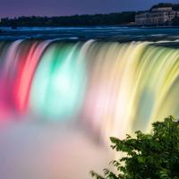 Charming 1BD Getaway - Unwind Near Niagara Falls，位于尼亚加拉瀑布Downtown Niagara Falls的酒店