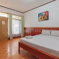 Seruni Guest House Near Alun Alun Lembang Mitra RedDoorz，位于伦邦的酒店