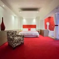 Zújmú Business Boutique Hotel，位于阿瓜斯卡连特斯的酒店