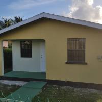 2 Bedroom House, Gemswick, St. Philip, Barbados，位于圣菲利普格兰特利亚当斯国际机场 - BGI附近的酒店