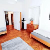 Großes, Helles Vintage Apartment mit Parkplatz，位于因斯布鲁克Wilten的酒店