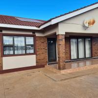 Inviting 3-Bed House in Bulawayo，位于布拉瓦约Bulawayo Airport - BUQ附近的酒店