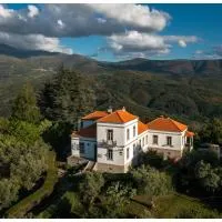 Alojamento Estrela Cottage，位于Torrozelo的酒店