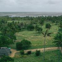 Piecefull bayview Cottage with Kitchen near Tofo，位于伊尼扬巴内Inhambane Airport - INH附近的酒店