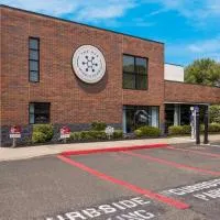 The Hub Middletown Red Bank- Best Western Signature Collection，位于米德尔敦的酒店