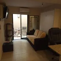 Moderno Mono Ambiente céntrico，位于圣地亚哥-德尔埃斯特罗的酒店