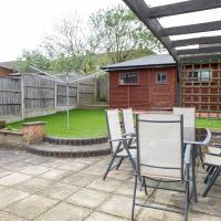 Epping Haven with Garden Oasis Pass The Keys