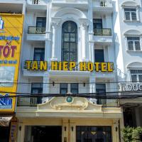 Tân Hiệp Hotel，位于Bùi Tiếng的酒店