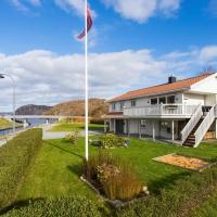 Gorgeous Home In Lindesnes With Kitchen，位于Spangereid的酒店