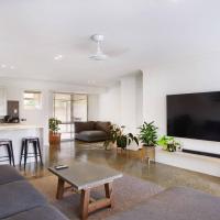 Benowa 1 Bedroom renovated townhouse，位于黄金海岸贝诺瓦的酒店