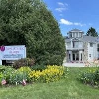 AppleCreek Resort-Hotel & Suites，位于鱼溪的酒店